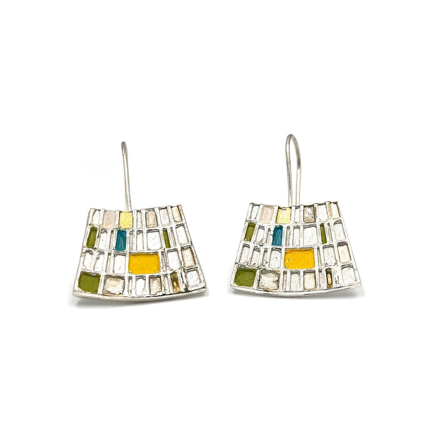 Introducing the Curve Klimty Earrings by FR | Art Jewellery, a stunning pair of gold-plated silver earrings featuring a square mosaic design. The squares are beautifully filled with an array of colors, including yellow, green, and blue. These handmade pieces showcase a modern, geometric style and hang elegantly from simple hooks. Custom-made orders are available upon request.