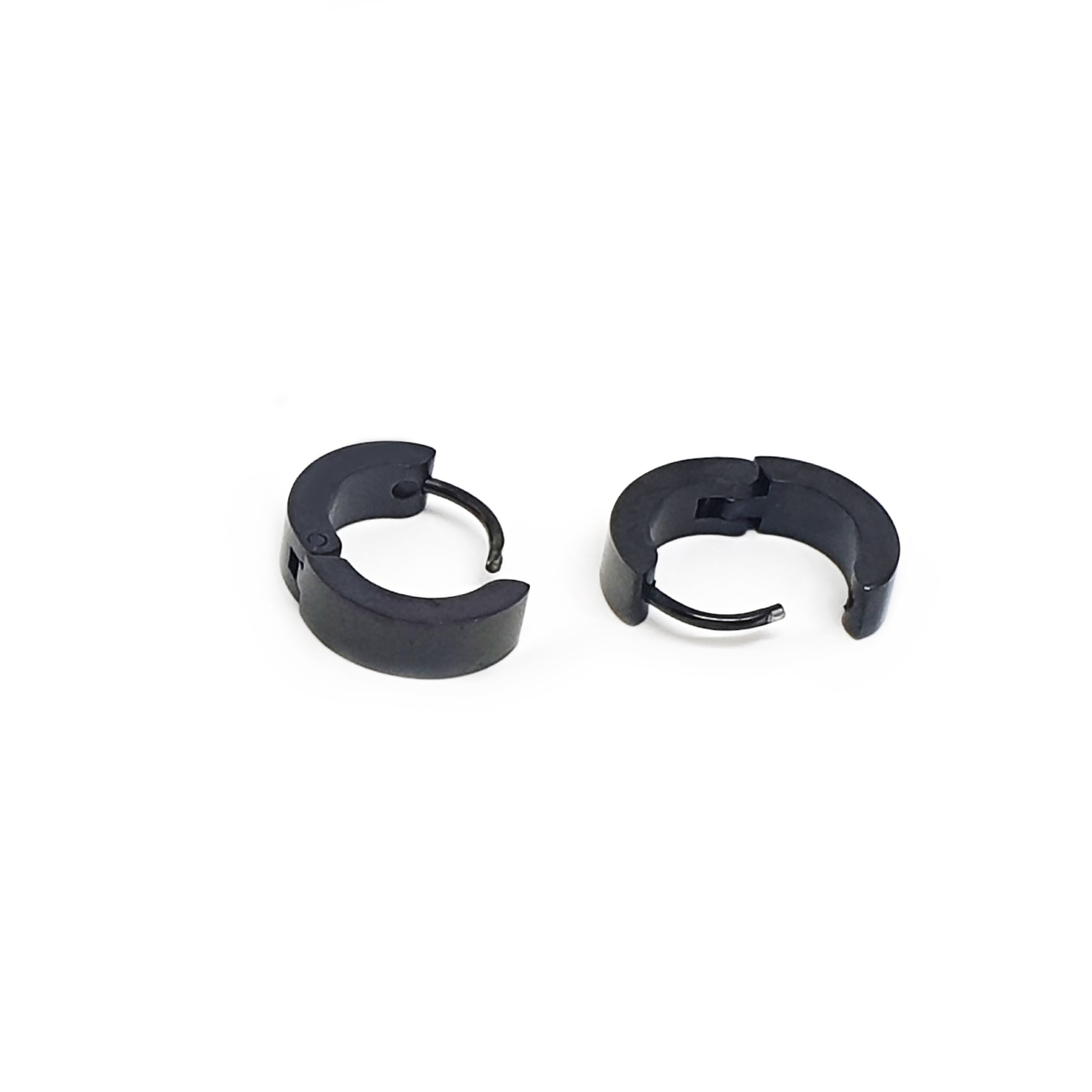 FR | Art Jewellery Hoop Stainless Steel earrings—two small black hoops, one open and one closed—are shown on a white background. Minimalist, hypoallergenic, and tarnish-resistant, they’re ideal for daily wear.